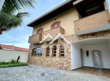 Casa · 266m² · 5 Quartos · 3 Vagas · Casa em Peruíbe lado praia