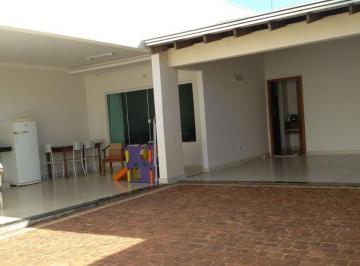 1d7a3c9cbba8433bb6dfd2b4d54baa39.jpg · Casa para Venda em Uberlândia/MG - 3 Dorm. 180 m2 Área Útil