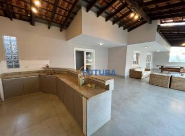 54551704aa44a64d5af84dd3bf5118c13ff61908 · Casa com 540M2, Cond. Ville de Montagner, Jardim Botânico.