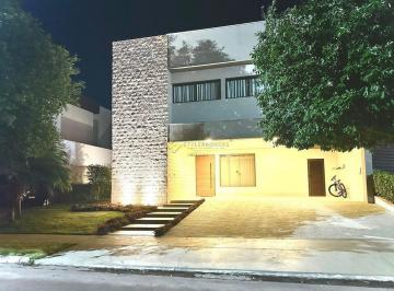 12039_iDs4M95uGQ2LQ1936YQ_1203966957e5295c2c.jpg · Casa à venda - em Cuiabá