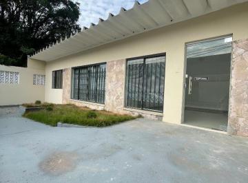 Foto 01 · Casa comercial para locação no Bucarein, reformada e plana!!