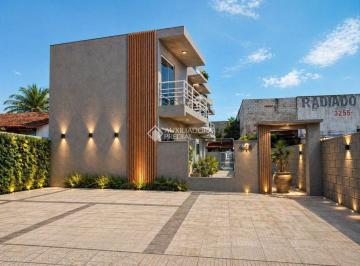 Comercial · 300m² · 9 Quartos · 4 Vagas · Uma Oportunidade Rara em Imbituba - Residencial em Vila Nova com Renda Garantida