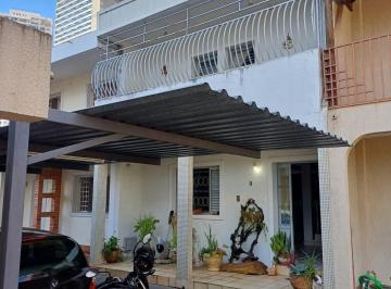 imagem-1 · SOBRADO DE 3 QTOS, 1 SUITE, 134 m2, NA RUA 22, COND. ITAPEMIRIM, SETOR OESTE. SETOR OESTE Casa em Co