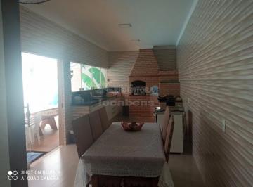 Casa · 200m² · 1 Quarto · 2 Vagas · Casa - 01 dorm - 02wc - piscina - churrasqueira