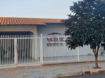 Casa · 135m² · 3 Quartos · 3 Vagas · Casa com 3 quartos (1 suíte) à Venda, 135m² por R$580.000,00, Messianico, Londrina-PR