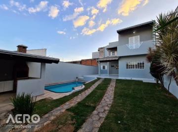 e498b65d863f30d5d0ee4cb325b1eaec7cd86119 · cASA COM QUINTAL E PISCINA, VANIA MARIA
