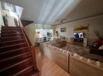 Casa · 220m² · 3 Quartos · 3 Vagas · Casa à venda em São José dos Campos, Jardim Estoril, com 3 quartos, com 220 m²