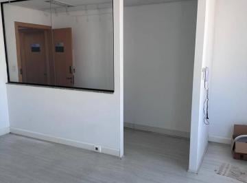 Comercial · 32m² · 1 Vaga · Sala Comercial mobiliada com 32m² em Excelente localização!