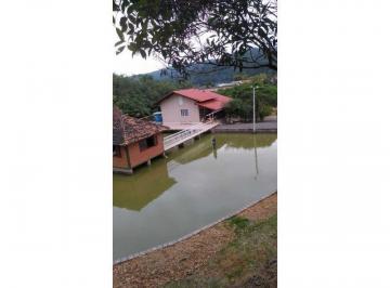 Rural · 130m² · 2 Quartos · 2 Vagas · Sítio APIÚNA - SC