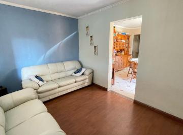 Living · Sobrado com 3 quartos no Jaçana.