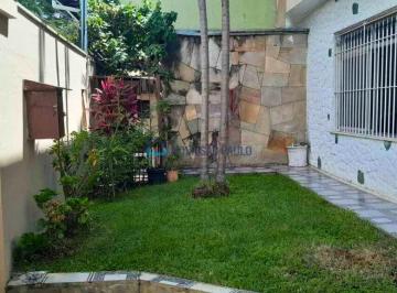 Casa · 215m² · 4 Quartos · 4 Vagas · Sobrado próximo ao metrô Saúde, Zona Sul, 4 dormitórios (1 suíte) . 4 banheiros . 5 vagas . 215 m2