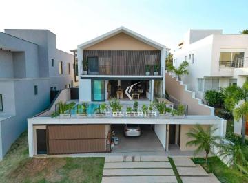 56c51de1dca77f1e3b16a93d7da357618fd01cec · Casa à venda no condomínio Parque das Sapucaias