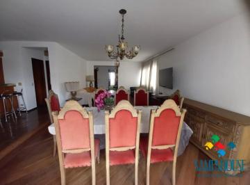 Apartamento · 230m² · 3 Quartos · 3 Vagas · 3 dormitórios 3 suítes 1 lavabo 1 banheiro 3 vagas coração de Higienópolis!