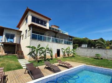Casa · 210m² · 4 Quartos · 3 Vagas · Casa com 4 quartos à venda em Praia rasa - RJ