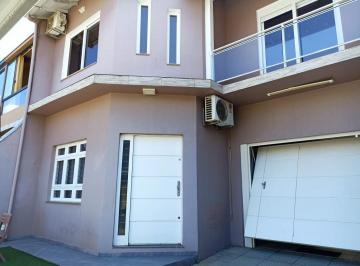 Casa · 155m² · 3 Vagas · Sobrado 155m² à venda por R$ 580.000,00 2(duas) Suítes - Canoas/RS