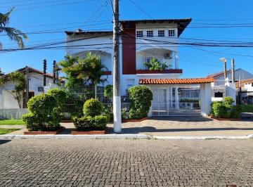 Casa · 350m² · 5 Quartos · 4 Vagas · Sobrado 350m² à venda por R$ 800.000,00 5(cinco) dormitórios, sendo 2(duas) suítes - Canoas/RS