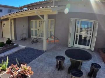 Casa · 148m² · 3 Quartos · 2 Vagas · Casa à venda em Farroupilha, Cruzeiro - 3 Dormitórios, Churrasqueira e 2 Vagas de Garagem