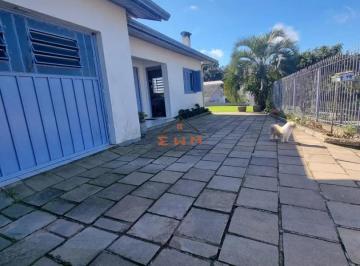 Casa · 140m² · 4 Quartos · 2 Vagas · Casa à venda terreno plano no bairro Bela Vista - 4 dormitórios, churrasqueira e suíte!