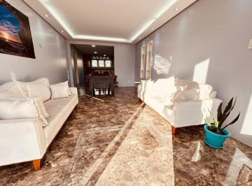 Casa · 196m² · 3 Quartos · 2 Vagas · Casa | 03 dormitórios | Jardim Eldorado