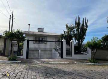 31632582_g.jpg · 
                                Casa | 05 Dormitórios | Universitário
                            