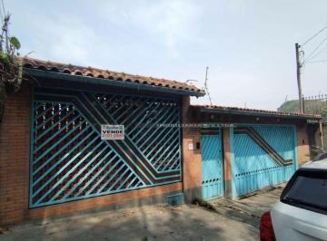 Casa · 400m² · 4 Quartos · 2 Vagas · Sobrado de 4 Quartos Reformado com Quintal no Instituto de Previdência