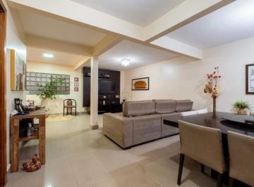 Casa · 220m² · 4 Quartos · 2 Vagas · LINDO SOBRADO DE 4 QUARTOS 3 SALAS NA QE 08 DO GUARÁ I!
