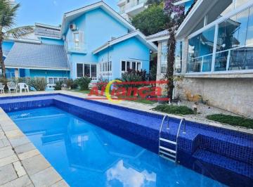 Casa · 600m² · 4 Quartos · 5 Vagas · Linda Casa em Condomínio Fechado em Arujá