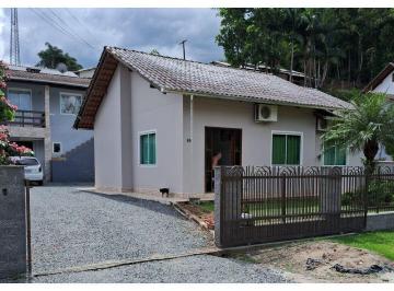 Casa · 189m² · 4 Quartos · 2 Vagas · Casa  TIMBÓ - SC