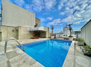 f50d044c44e7a86a65797d75f6aaee98f489653c · Cobertura com Piscina, 3 quartos (1 suíte) à venda, 311 m² por R$ 2.200.000 - Pitangueiras - Guarujá