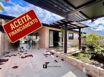 Casa · 140m² · 3 Quartos · 2 Vagas · Casa com piscina perto do mar em Monções Financie