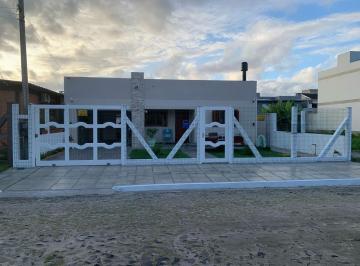 487397_i2721_487397669ed1bc52248.jpg · Casa com piscina em Tramandaí, 2 quartos e garagem