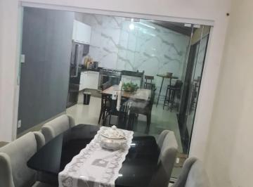 Casa · 162m² · 3 Quartos · 2 Vagas · Casa de 132m² com 03 quartos para venda em condomínio - Guaporé