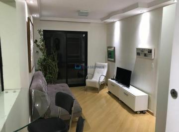 Apartamento · 37m² · 1 Quarto · 1 Vaga · Excelente apartamento mobiliado para locação! A 700 metros a pé do metrô Eucaliptos.
