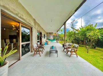 Casa · 668m² · 5 Quartos · 2 Vagas · Casa em Barra Nova com vista para o mar