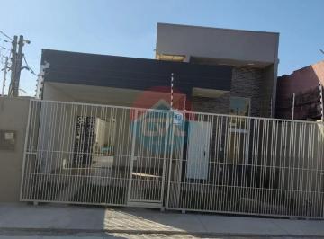 Casa · 108m² · 2 Quartos · 2 Vagas · Ótima Residência Bairro Cidade Verde.