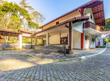 Casa · 209m² · 4 Quartos · 2 Vagas · Casa com 4 quartos em condomínio na Granja Guarani, Teresópolis.