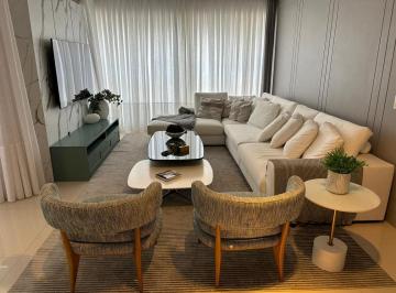 Foto 01 · NEW YORK APARTMENTS - APARTAMENTO DECORADO COM 04 SUÍTES EM BALNEÁRIO CAMBORIÚ