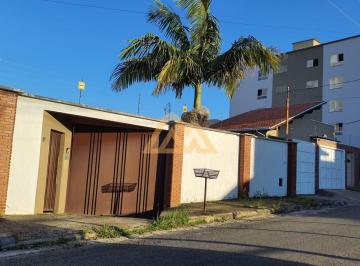 Foto 01 · Casa, Jardim Country Club, Poços de Caldas, MG