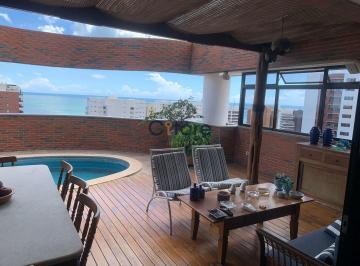 Apartamento · 540m² · 5 Quartos · 8 Vagas · Excelente cobertura com vista mar, com 539,97m² e com área de lazer privativo