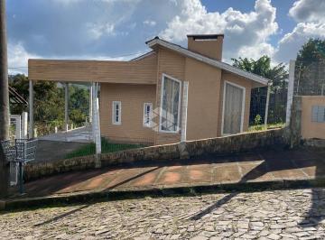 609035_im3f3m_609035669829e1c7de9.jpg · Casa com 3 dormitórios localizada em área central