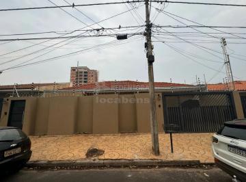 Casa · 225m² · 4 Quartos · 2 Vagas · Casa Padrão para Venda com 04 Dormitórios no bairro Jardim Maracanã