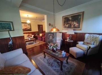 Casa · 321m² · 5 Quartos · 4 Vagas · Casa em Condomínio em Carlos Guinle, Teresópolis/RJ