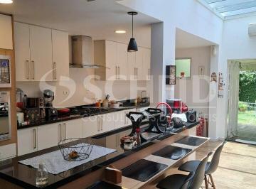Casa · 160m² · 3 Quartos · 2 Vagas · Casa de Condomínio Interlagos 160mt2,  sendo 3 quartos, 2 suítes. Varanda com jacuzzi