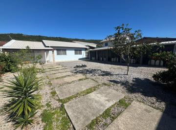 Casa · 120m² · 3 Quartos · 4 Vagas · Casa na Praia da Pinheira com Amplo Terreno - Palhoça/SC