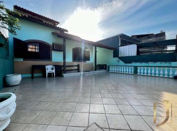 e4bc71358cf48460a6a46fdecf8b4547d3d7b534 · Excelente Casa de 4 Quartos com 3 vagas no Bairro do Fonseca