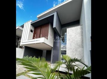 Casa · 208m² · 2 Vagas · Casa