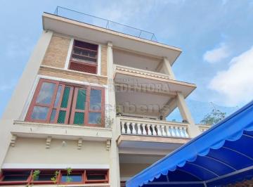 Casa · 286m² · 6 Quartos · 5 Vagas · EXCELENTE PRÉDIO RESIDENCIAL