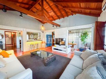Casa · 250m² · 4 Quartos · 4 Vagas · Casa em Santo Antônio de Lisboa, Florianópolis/SC