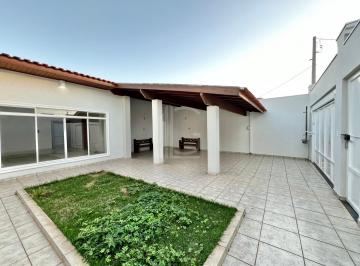 Casa de 4 quartos, Itapetininga · Casa com 4 quartos à venda no Jardim Itália - Itapetininga/SP