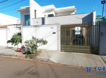 Casa , Maringá · Sobrado com piscina no **JARDIM LIBERDADE** - Próximo ao Bom Jardim